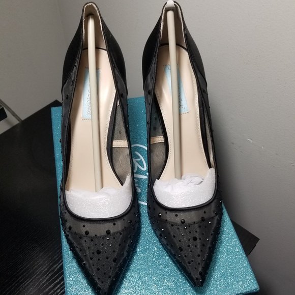 Betsey Johnson - Picture 1 of 5